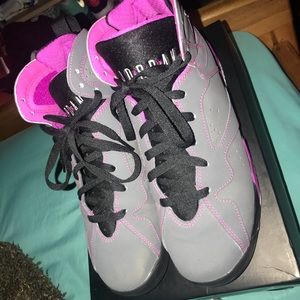 Retro Jordan 7 shoes